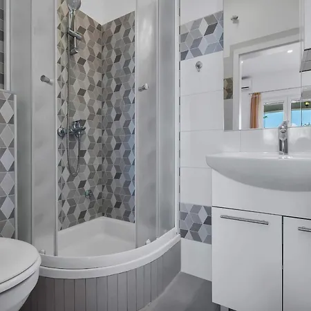 Apartment Sea Breeze