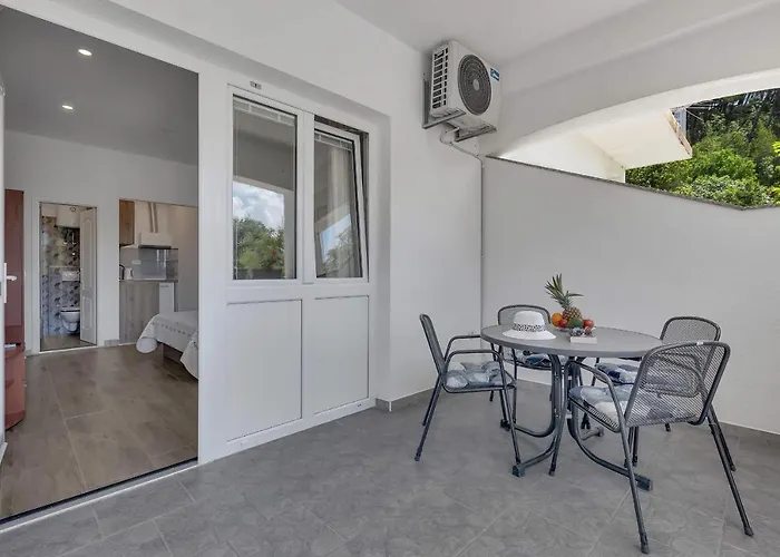 Sea Breeze Apartament Tučepi